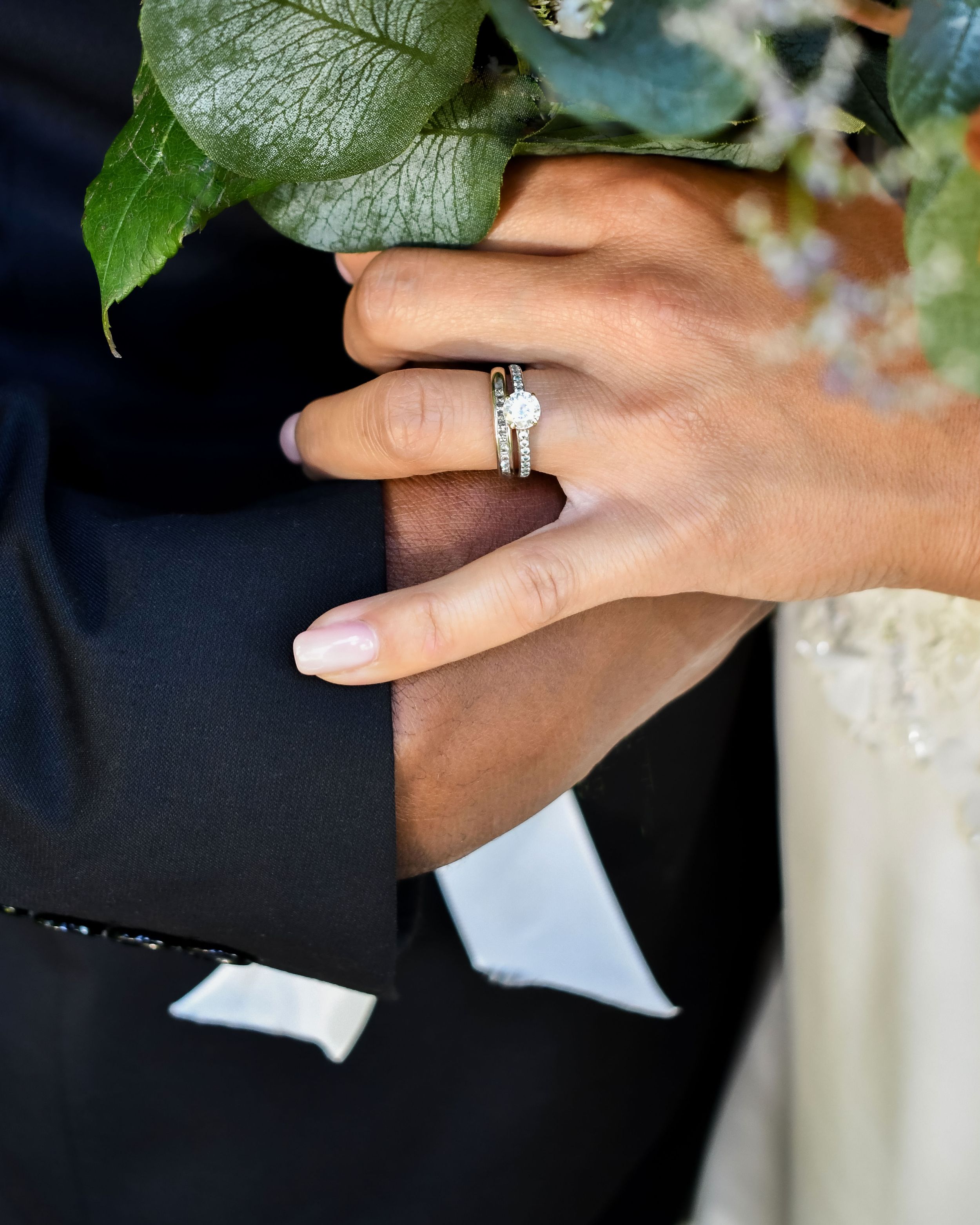 Séance photo de couple lors d’un mariage à Sorel-Tracy.
Photographe de mariage à Montréal et Rive-Sud pour des photos de couple naturelles.