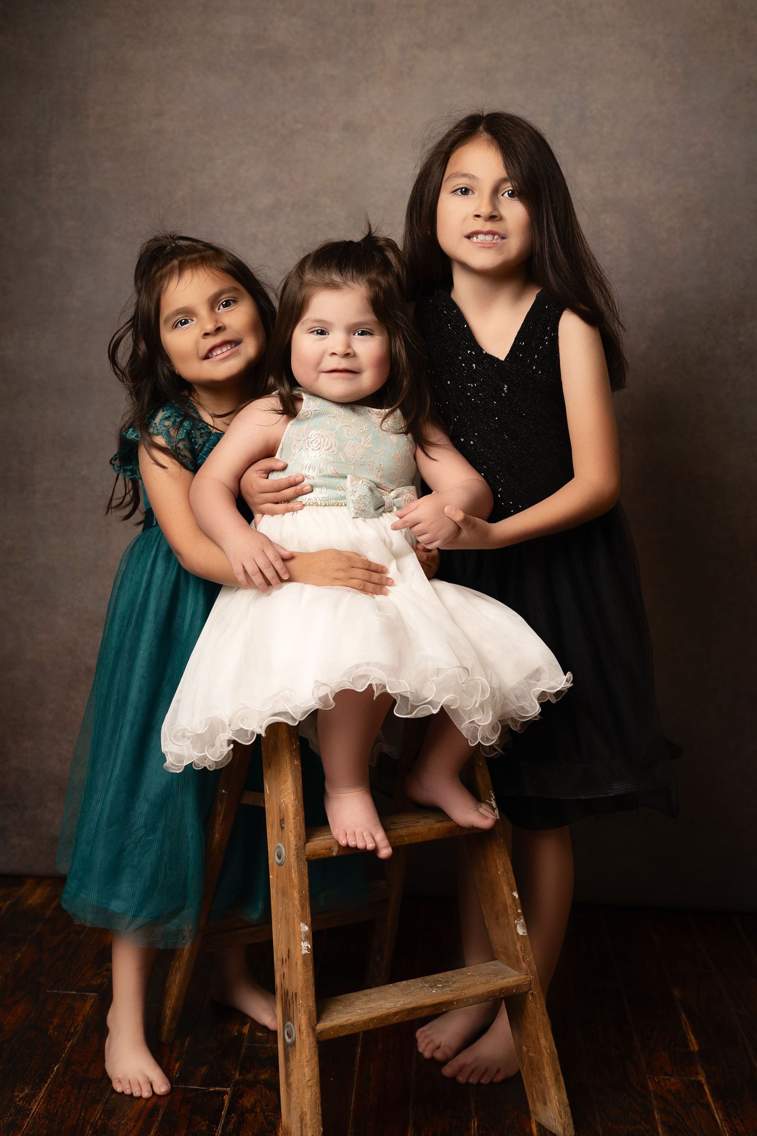 Los Angeles Newborn Photographer near me, Los Angeles Maternity Photography and Newborn Photographer and Cake Smash Photography | JDLA Photo
