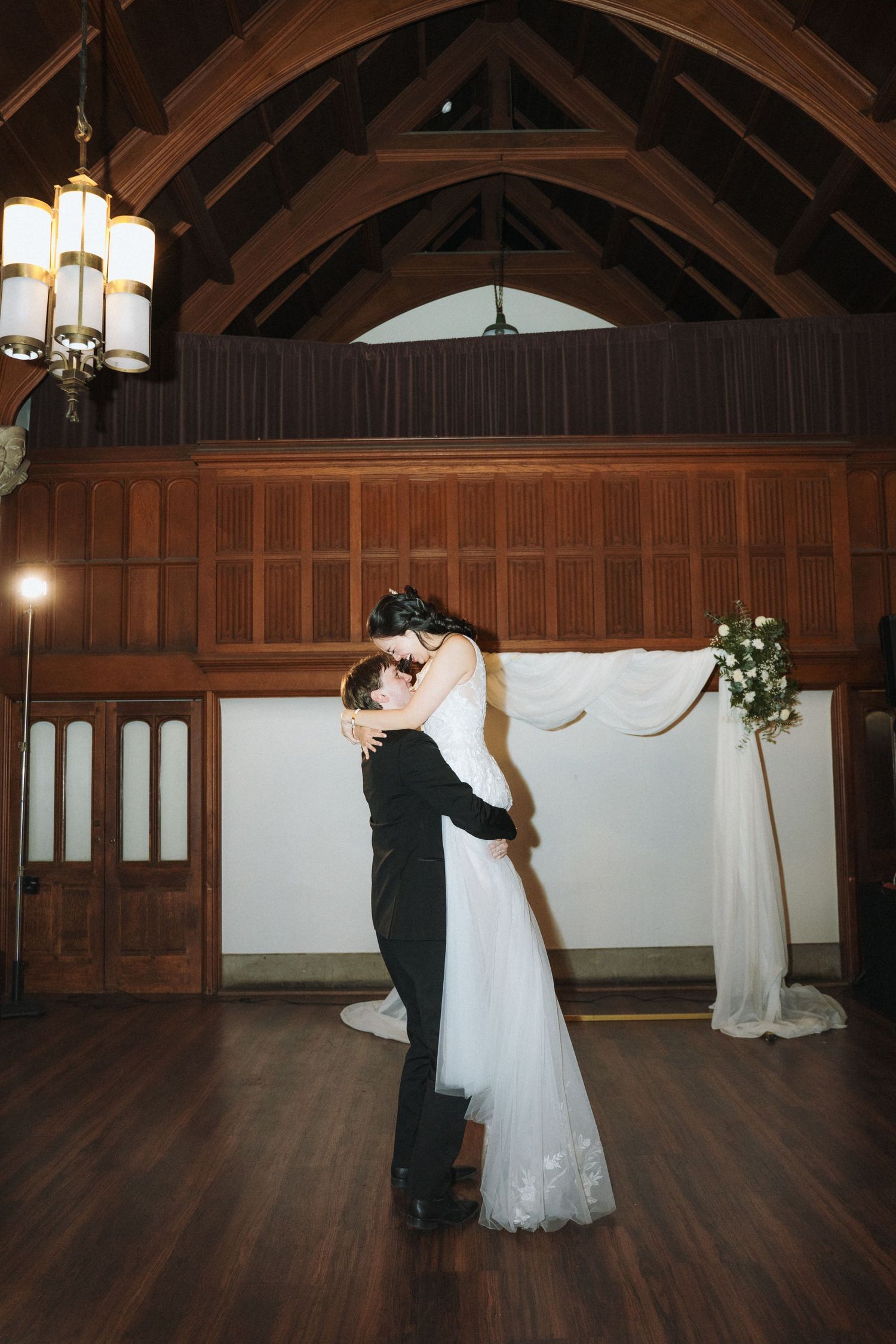 Timeless wedding photos of Tiffany and Sam at Hart House in Toronto.