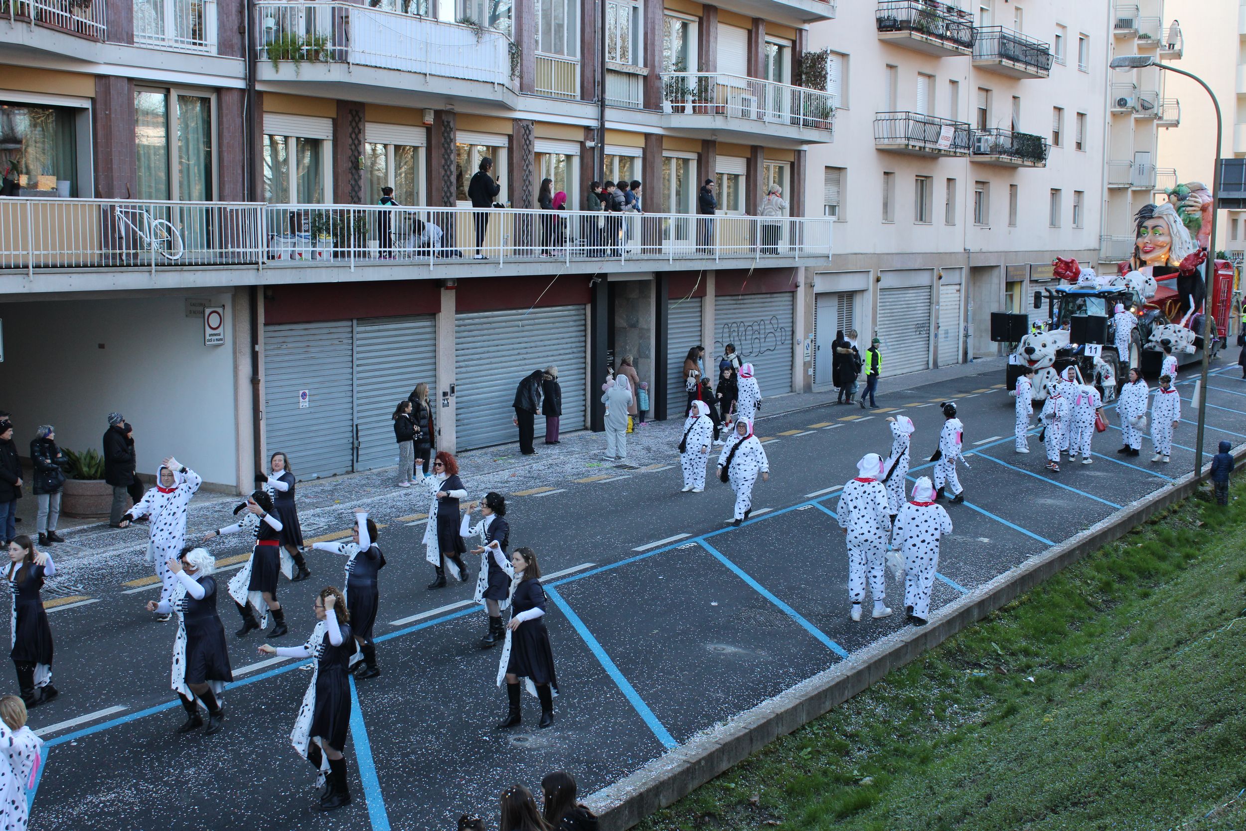 Treviso Carnival Parade 2026. The Selva del Montello Carnival Committee with the show “The Charge of the 101”.