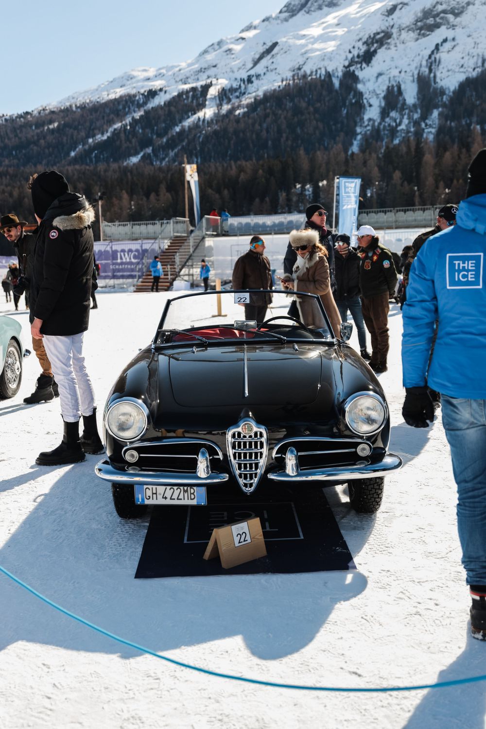 Fotografía profesional de The ICE St. Moritz: coches exclusivos y ambiente premium capturados por Boskoop Studio.