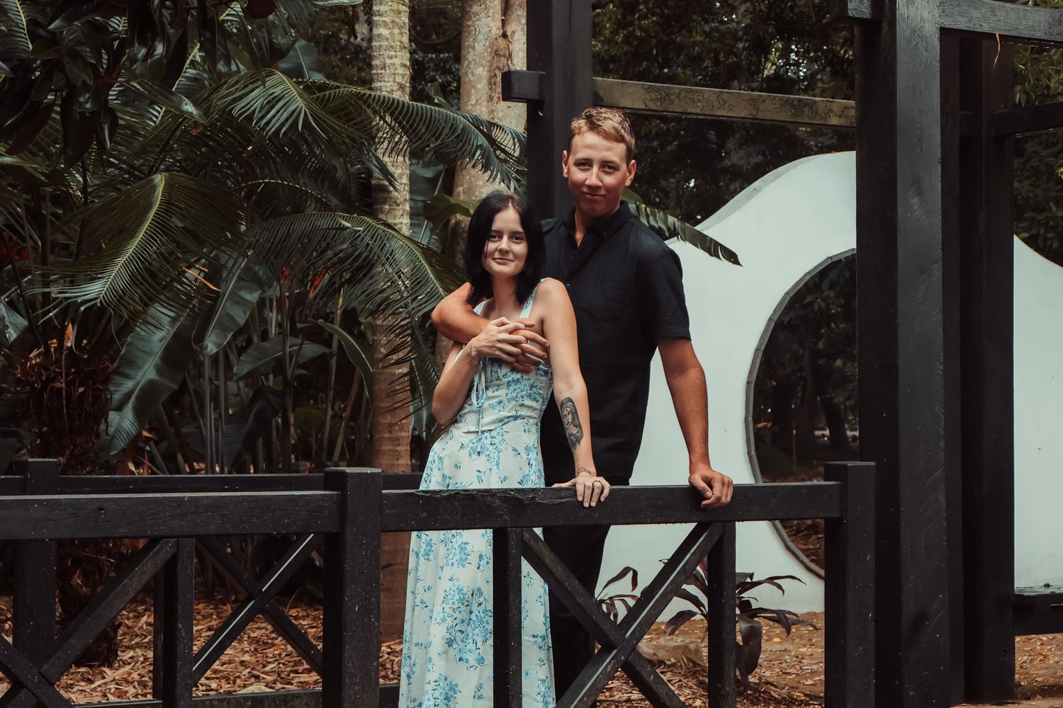 Lifestyle couples photography telling the story of love in an effortless and authentic way