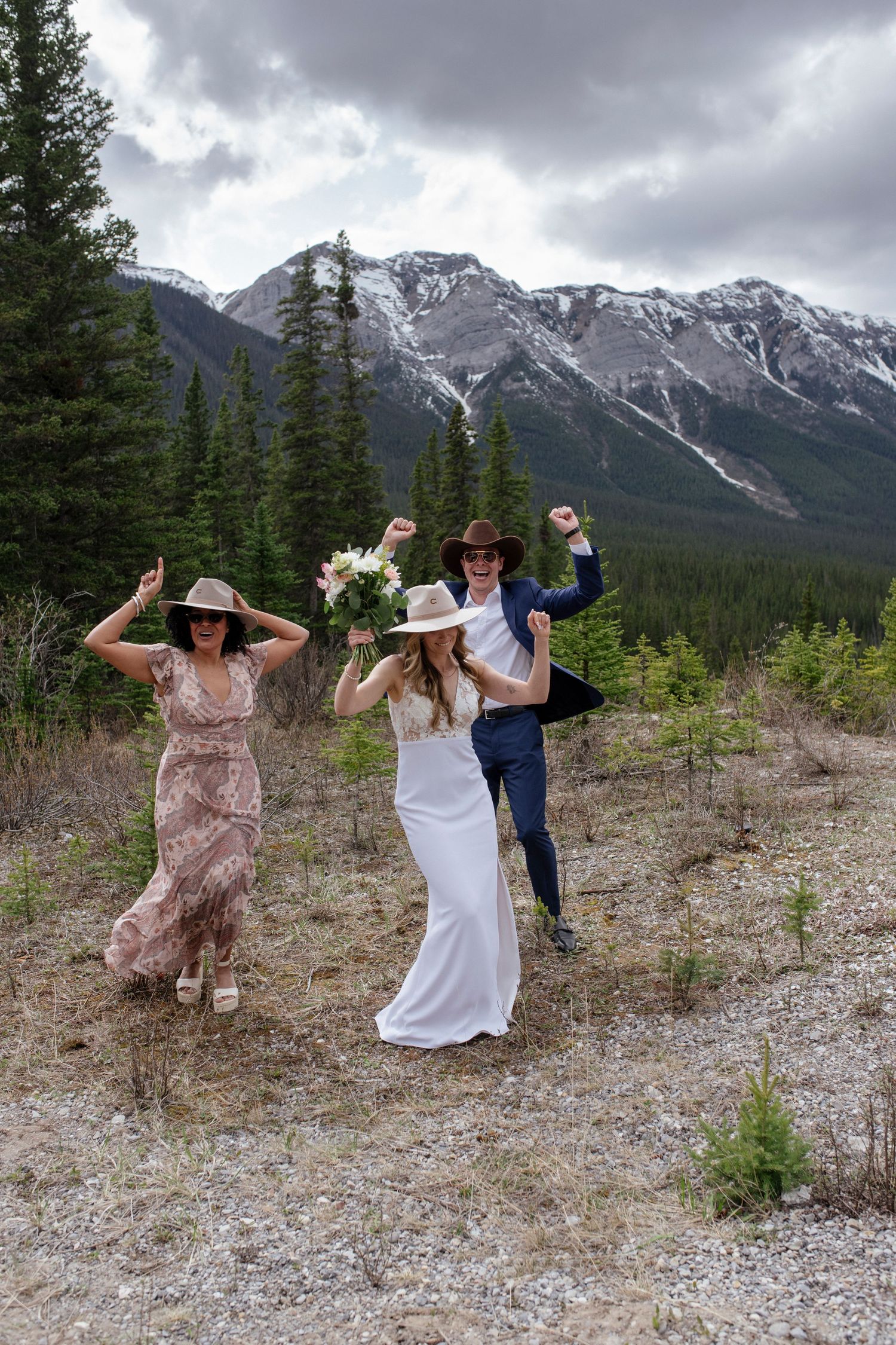 Canmore Elopement Wedding Photographer
Canmore Wedding Photographer