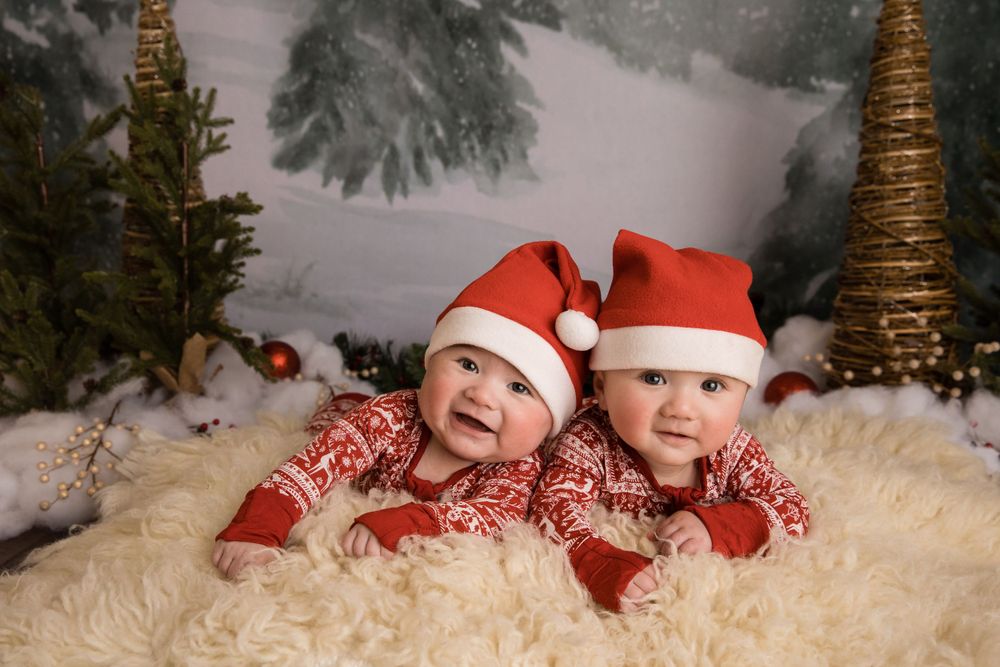 Newborn & Family Photographer Based on Camano Island and Serving Surrounding Areas.