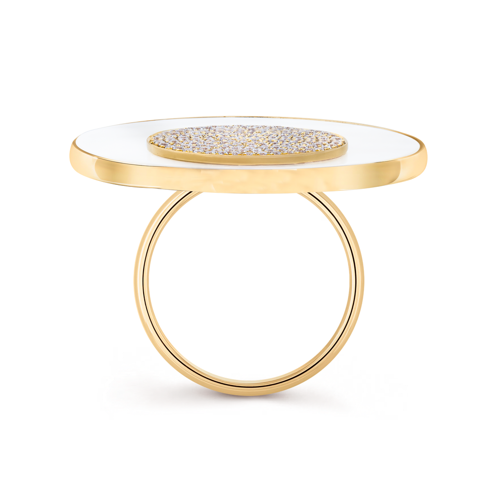 Gold ring on white background – diamond center stone – Dubai jewelry photography