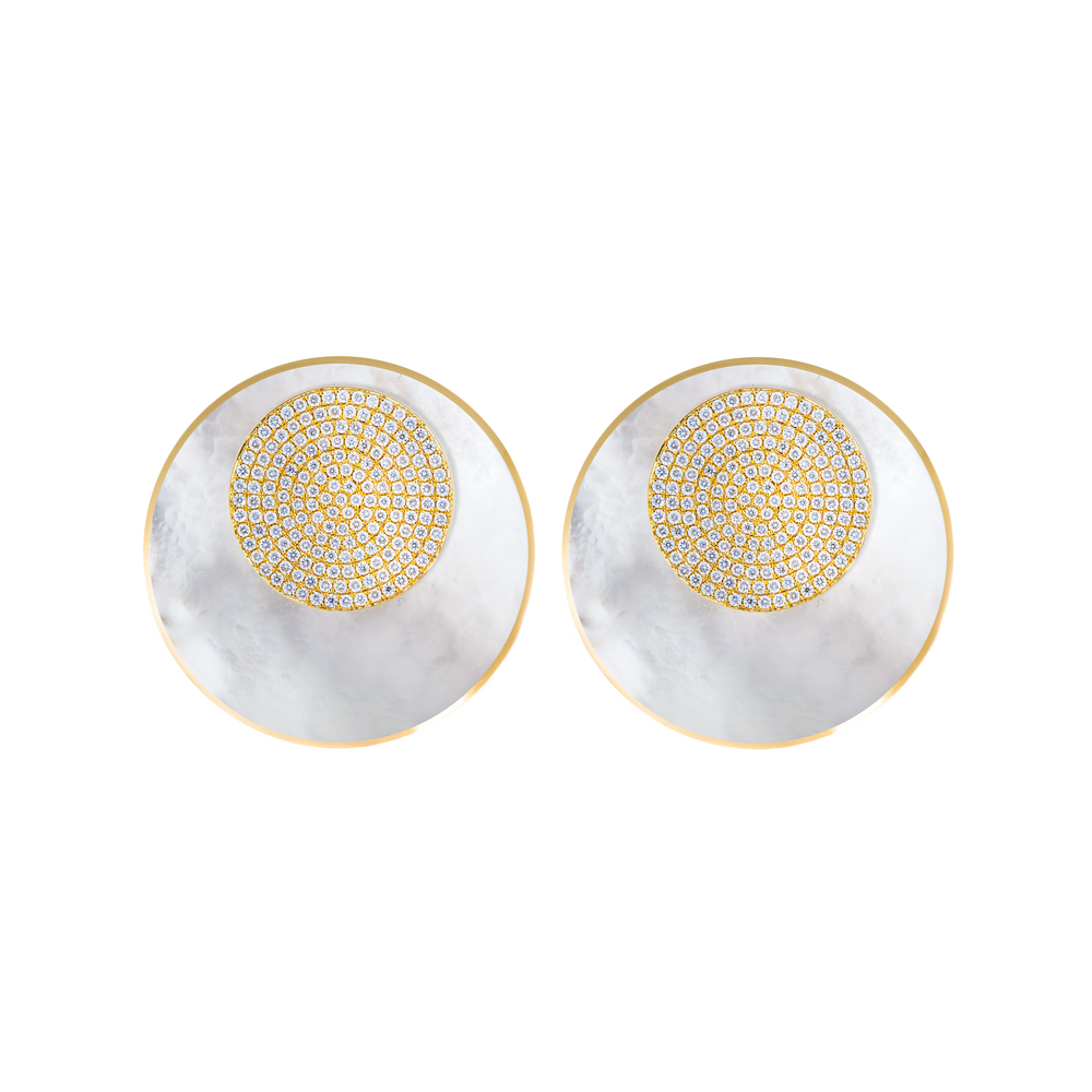 gold-diamond-ring-white-background-dubai.jpg