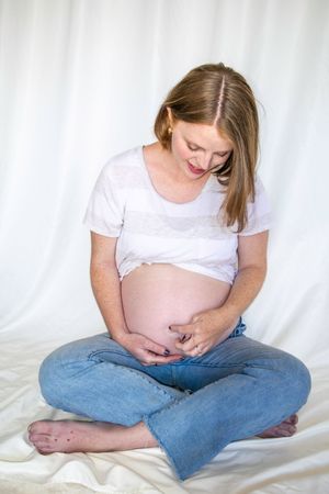 pregnant woman photographed in Marana, Arizona