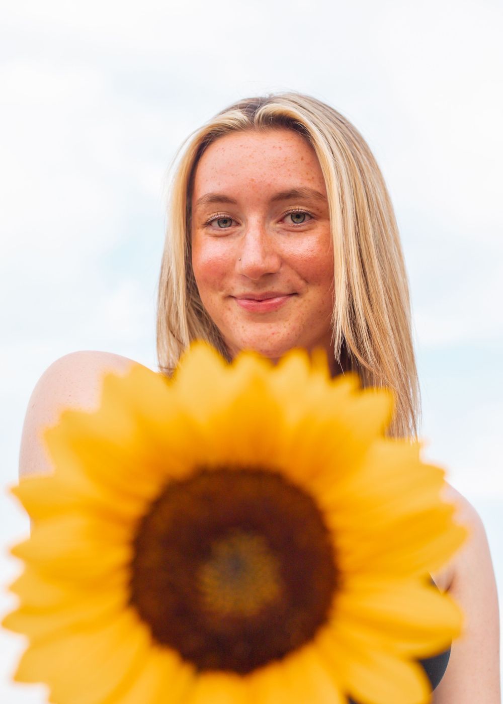 Professional Photography Janesville Wisconsin
Friends
Love
Friendship
Sunflowers
Natural Light
