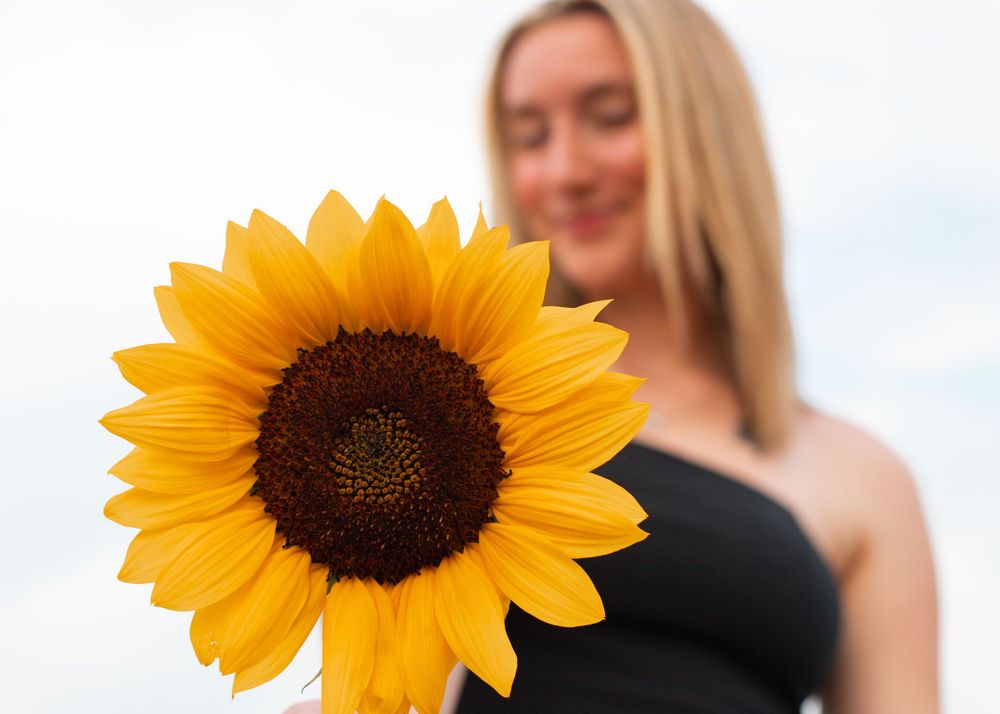 Professional Photography Janesville Wisconsin
Friends
Love
Friendship
Sunflowers
Natural Light