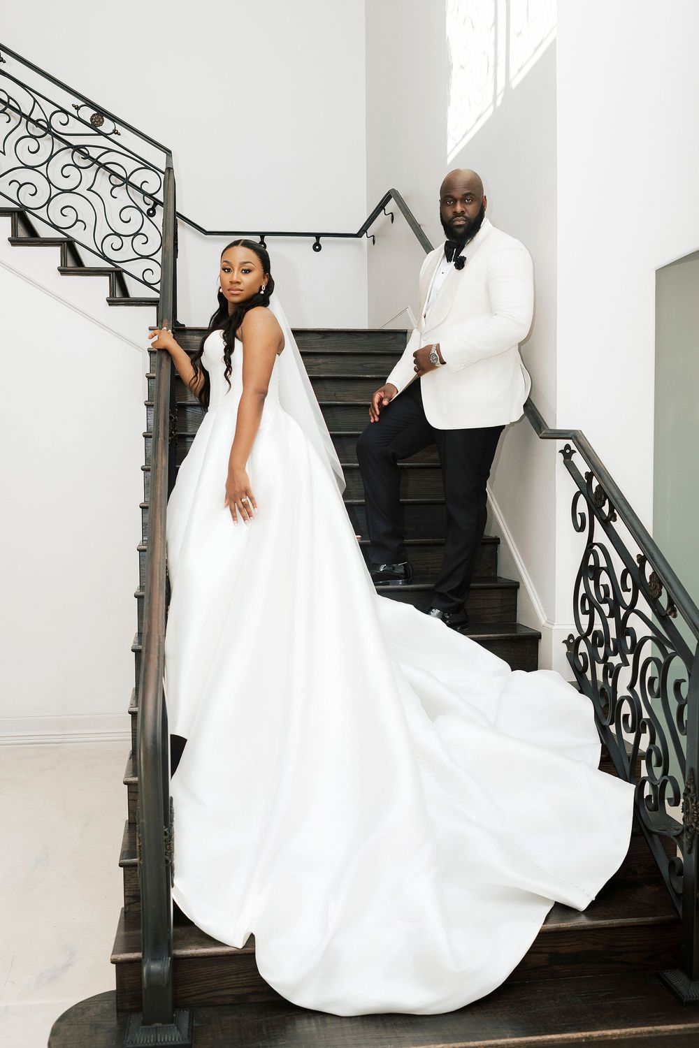 knotting-hill-place-staircase-bride.jpg