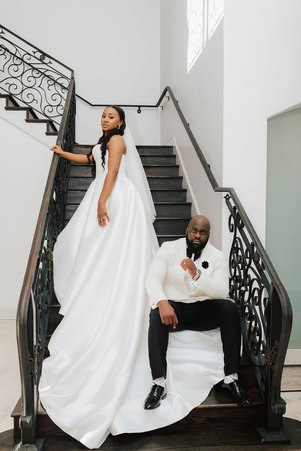 knotting-hill-place-staircase-bride.jpg