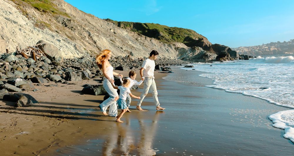 San Francisco family photographer Marshalls Beach