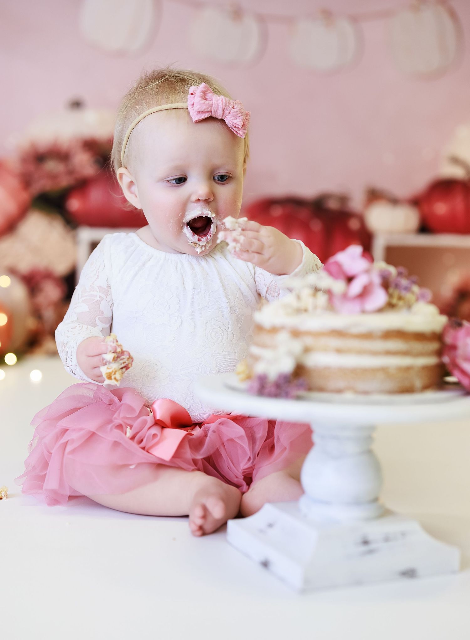1 year old cake smash photo session