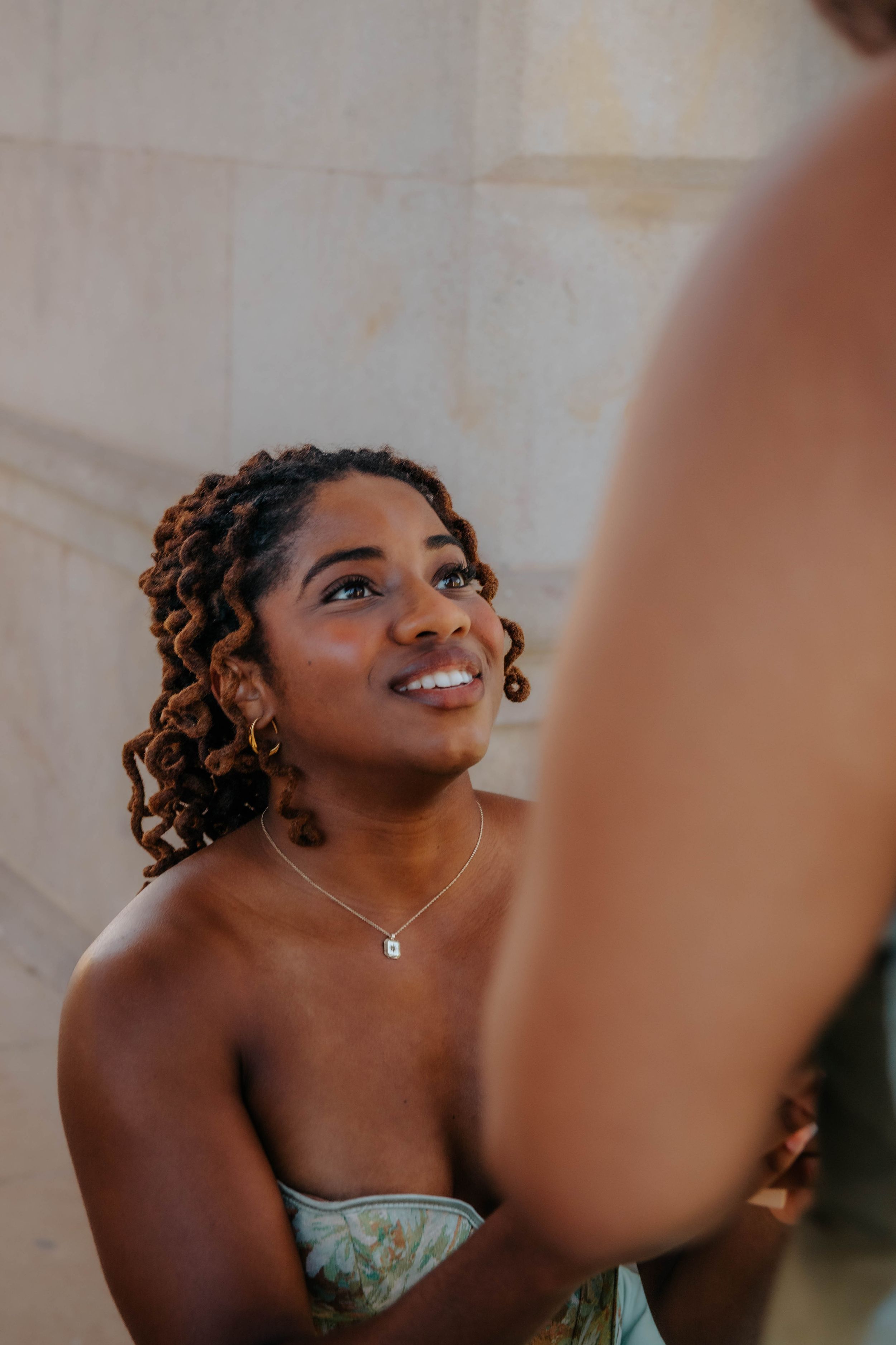Elegant proposal photo at the top of the Cascada Monumental