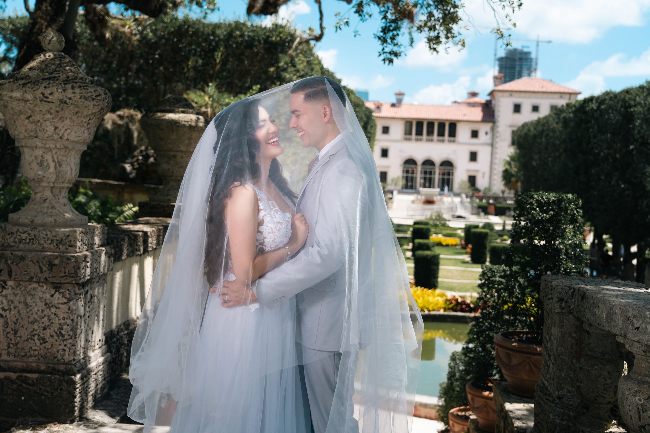 Wedding photoshoot at Vizcaya Museum