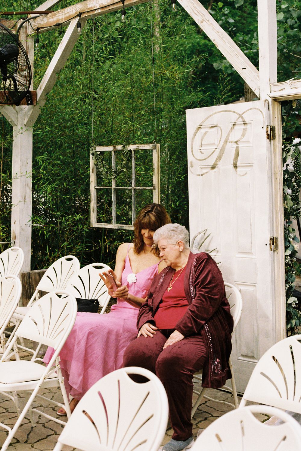 renaissance wine garden wedding venue cocktail hour