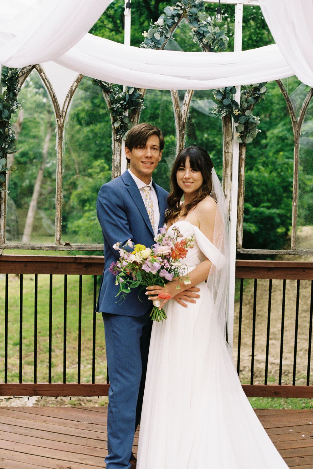 St. Louis wedding bride and groom