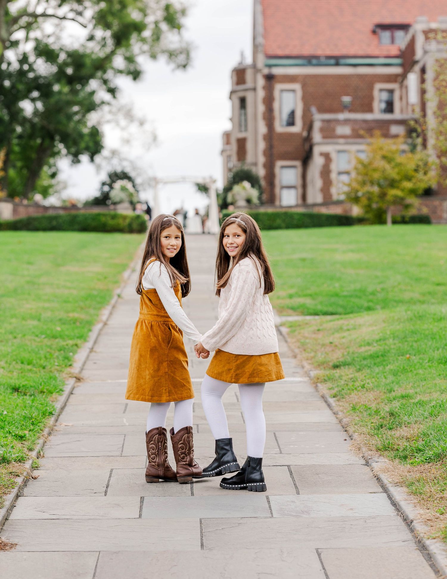 Candid, natural family photography in Ridgefield, Fairfield, Danbury, Wilton, Westport & New Canaan, CT. Capturing love, connection, and las