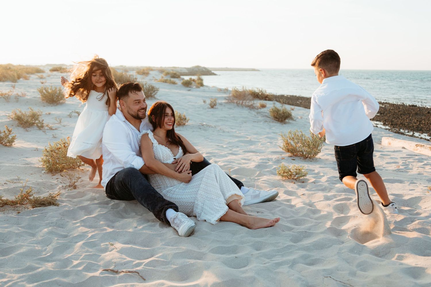 abu dhabi photographer family children natural light at sunset