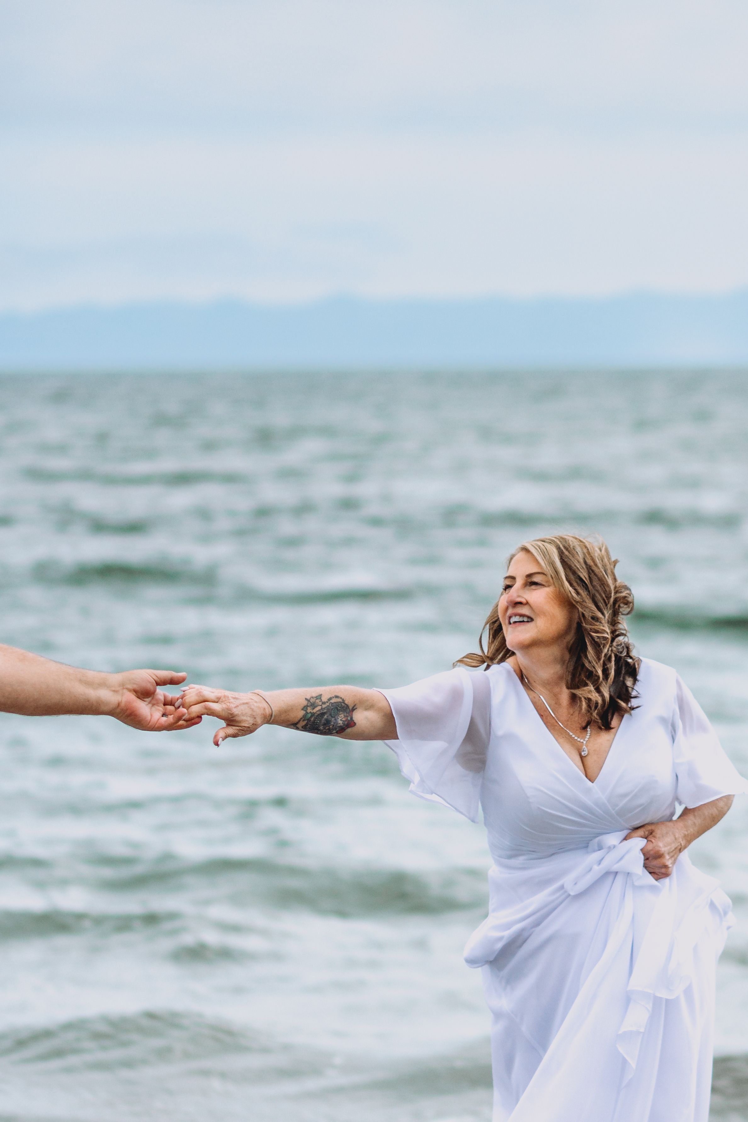 Elopement photographer santa barbara county, montecito. Beach wedding photographer santa barbara