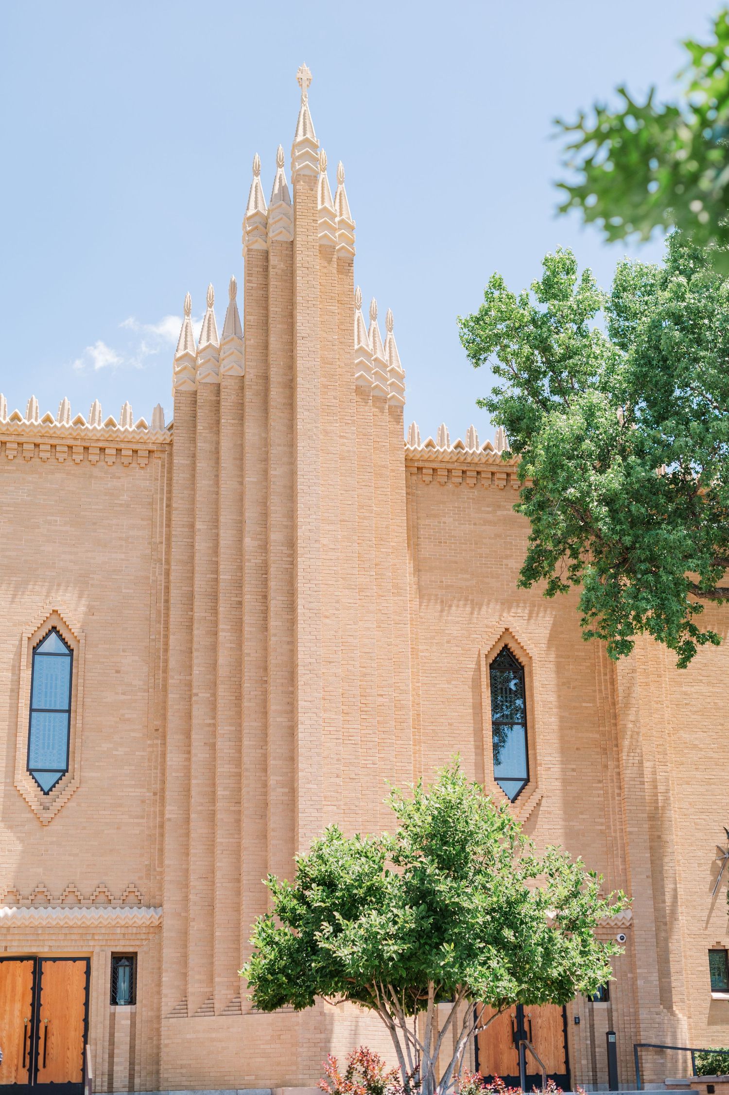Wedding at Christ the King Parish in Tulsa Oklahoma.