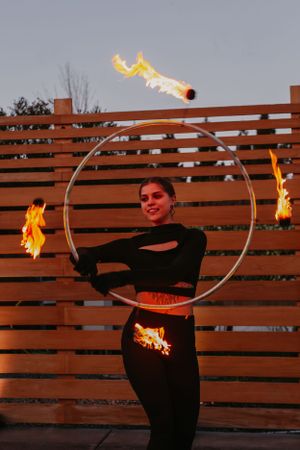 fire hoop, fire dance