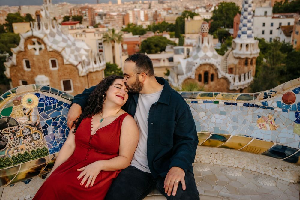 Candid laughter of Gabrielle & Anthony enjoying their honeymoon in Barcelona.