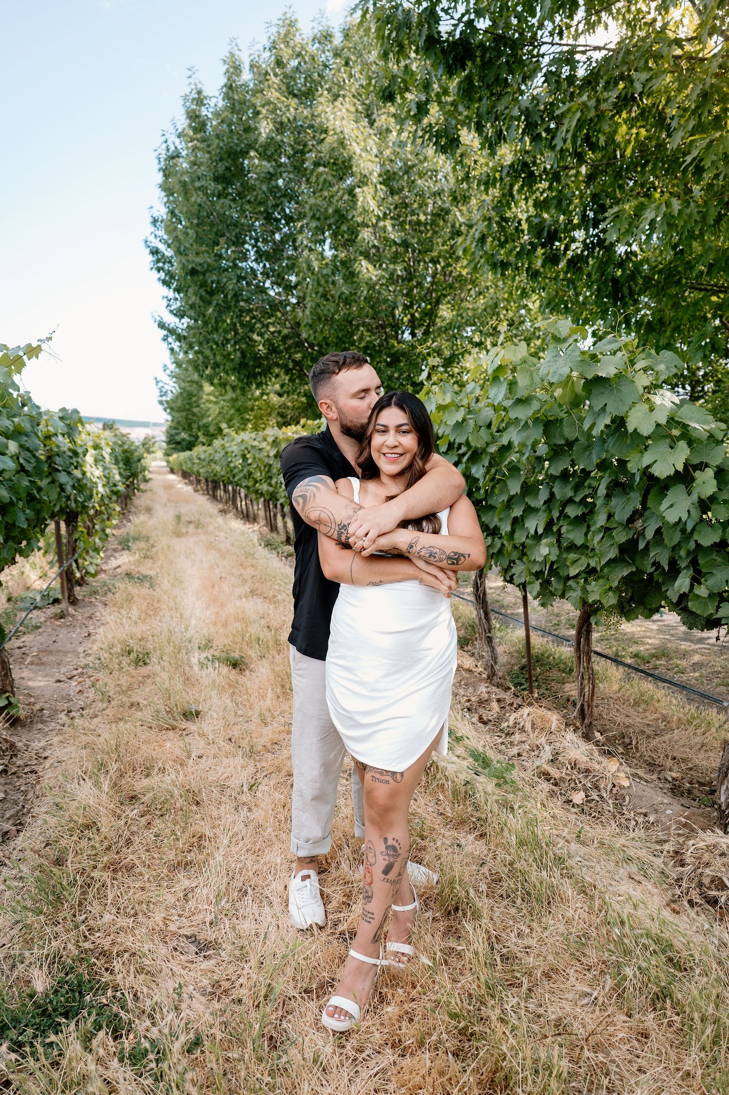 Vineyard engagement photos at Fidelitas Winery in Benton City, WA