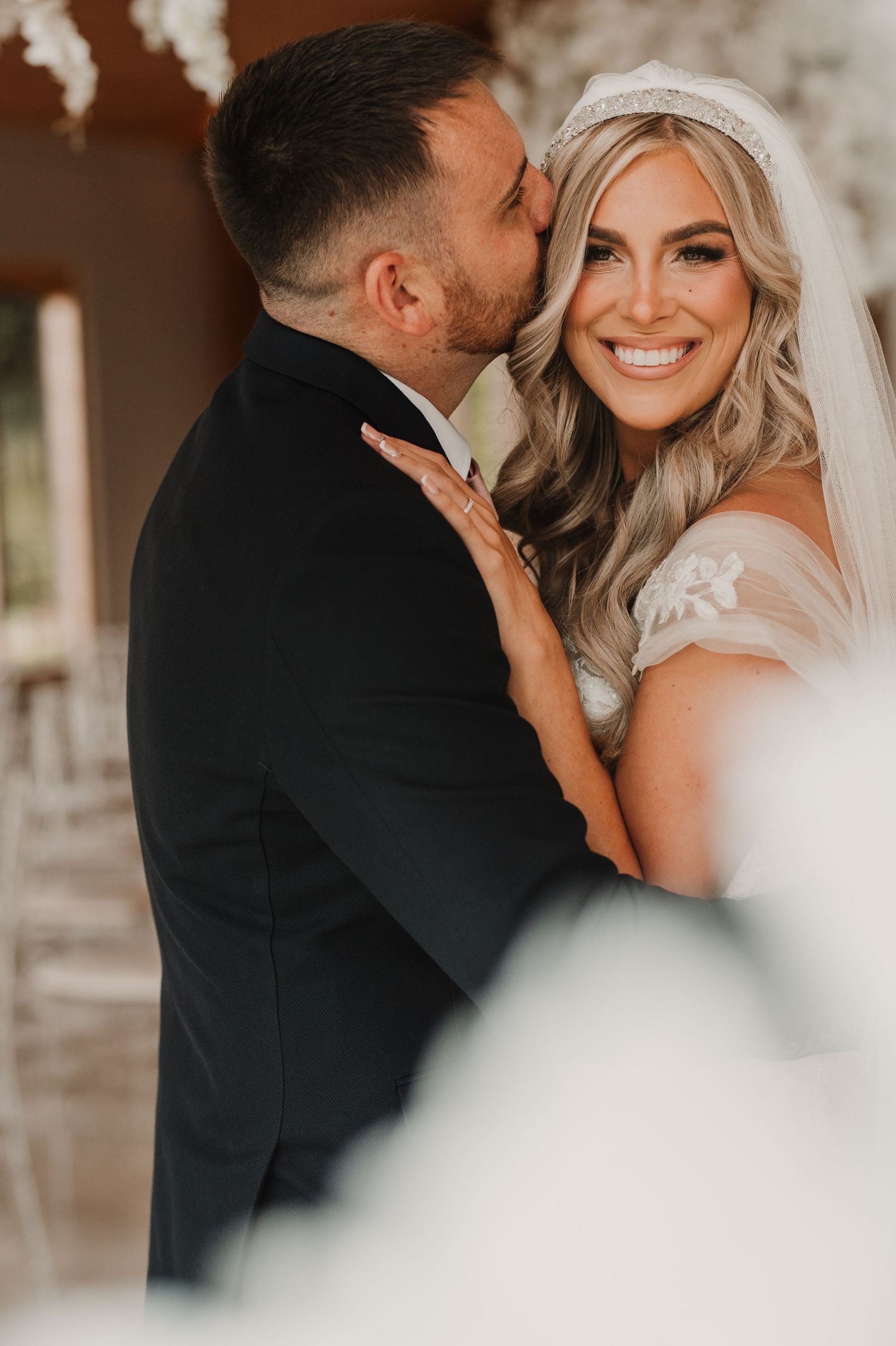 Bride and groom portraits at Merrydale Manor by Roll & Stop Photography