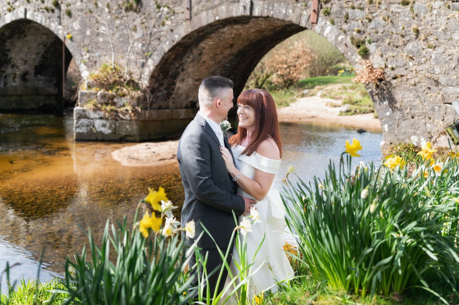 #devonweddingphotogarpher #devonweddingphotography #twobridges #twobridgeswedding #dartmoorweddingphotographer