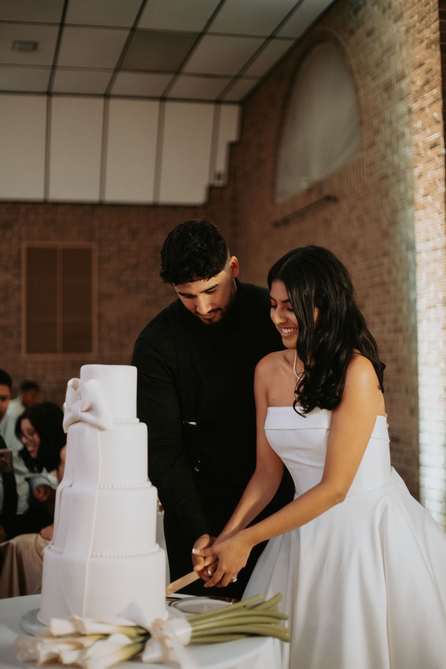natural candid wedding photographer CT