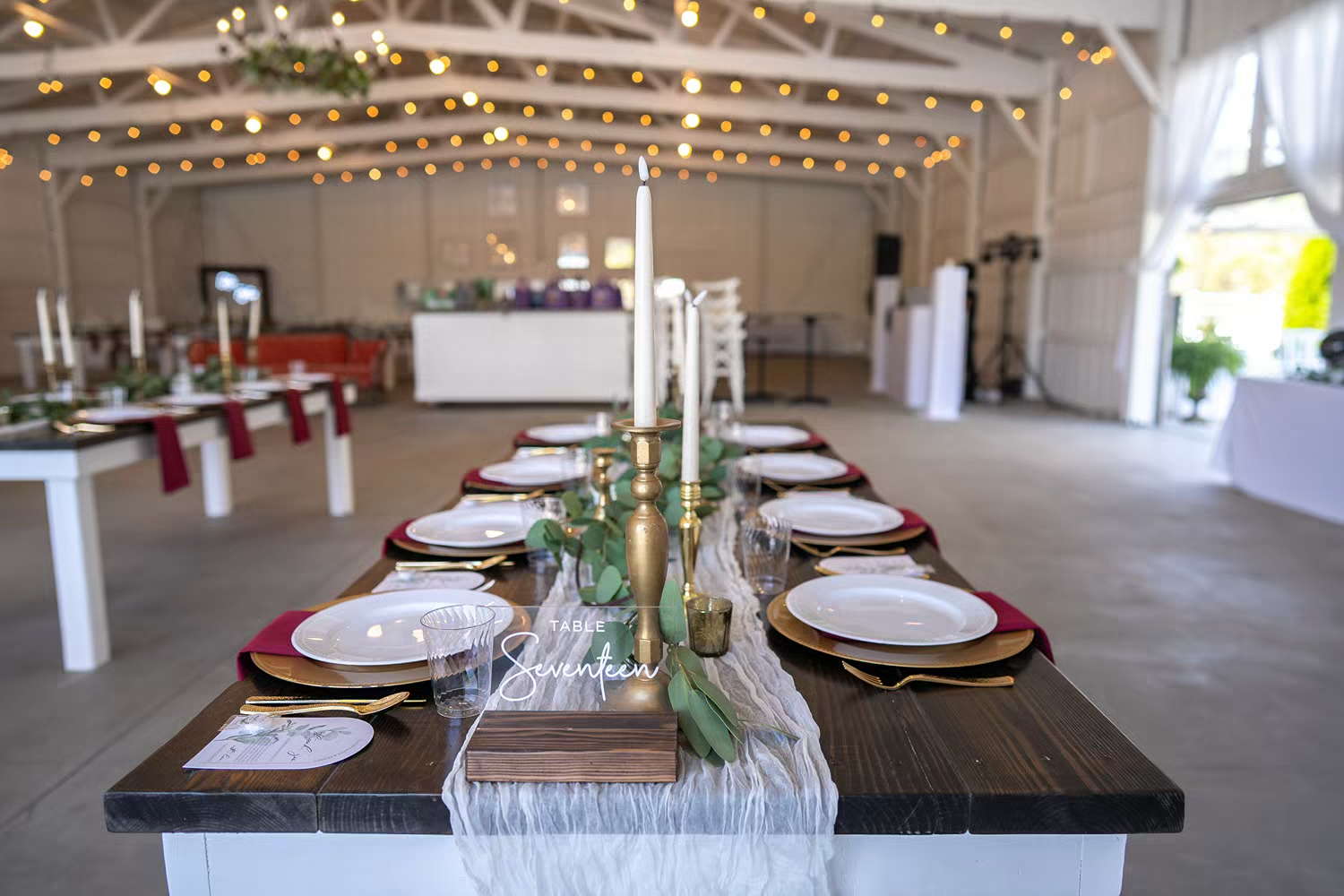 Alum Creek Farm Wedding dinner table