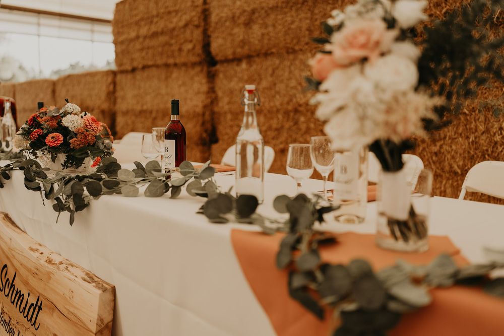 close up of head table decor