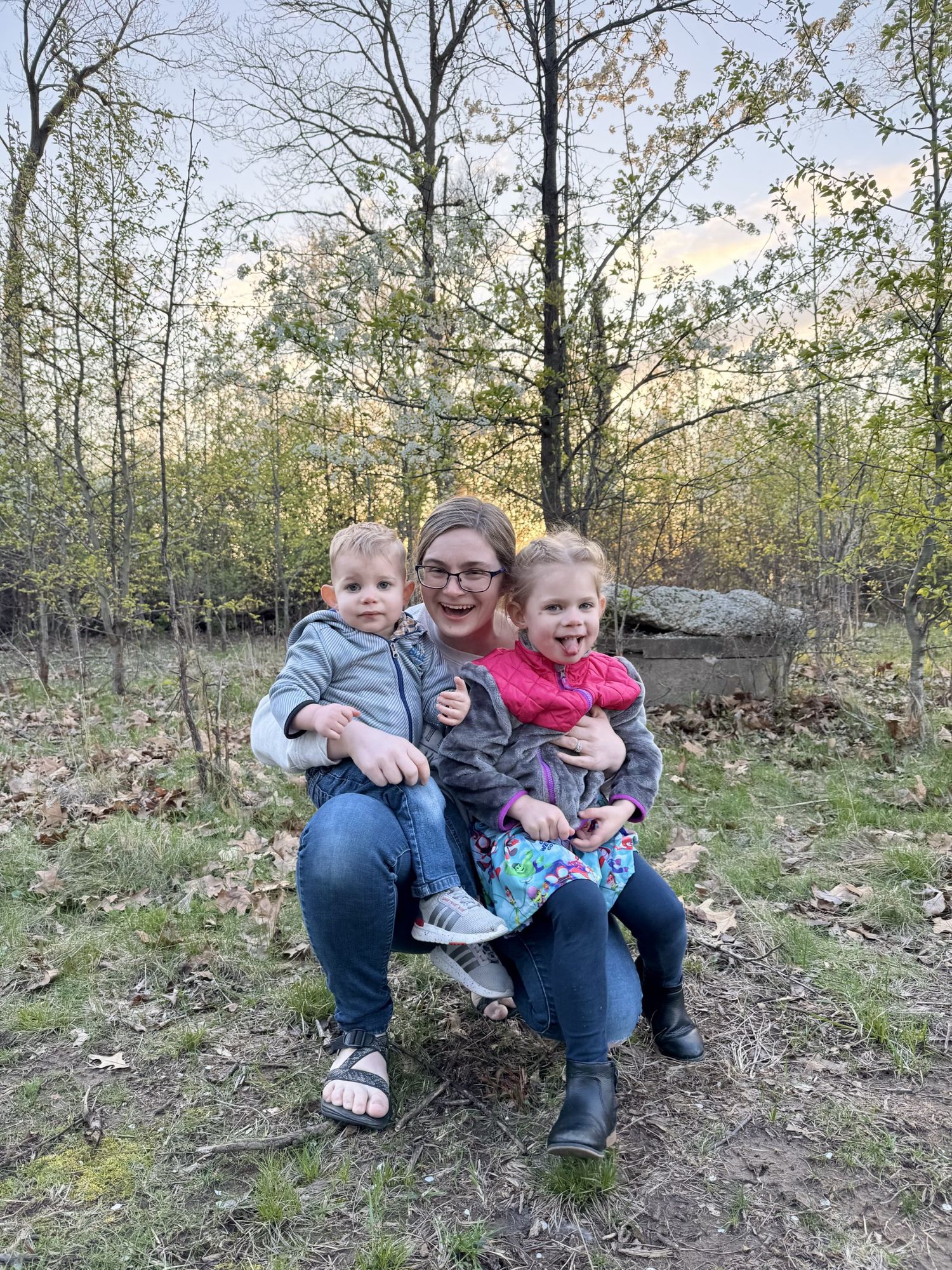 Springfield, IL photographer captures family sessions and shares insight to her life.