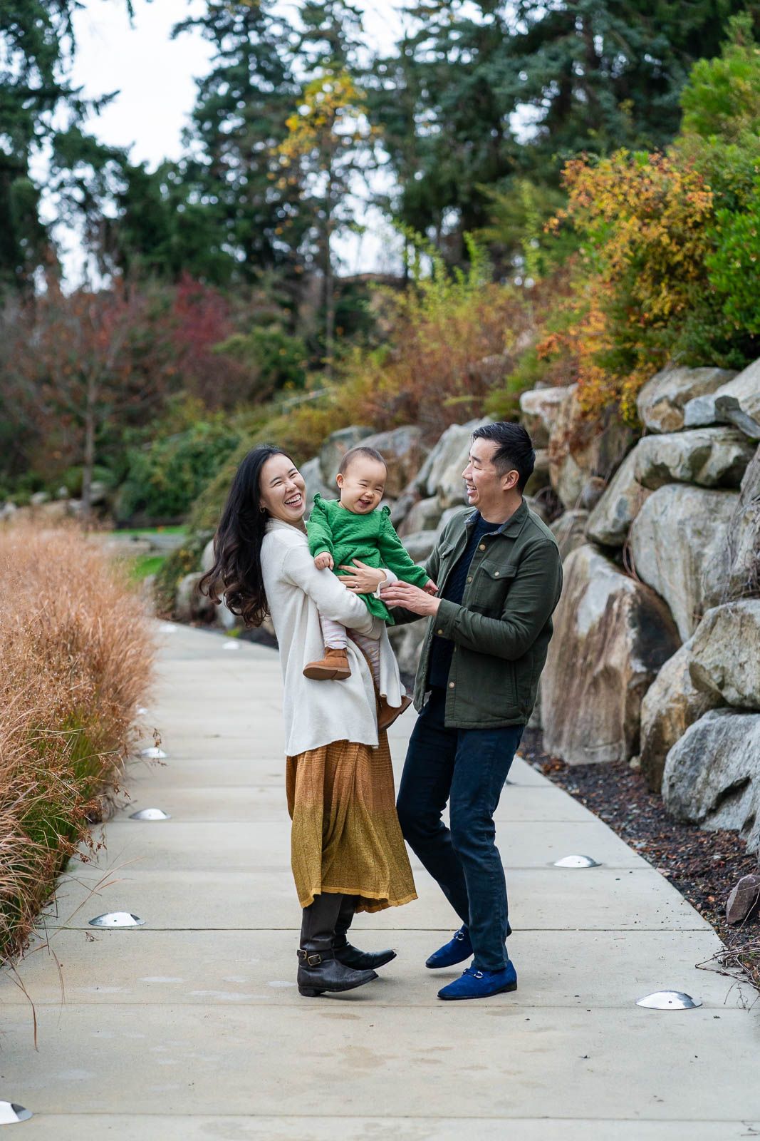Candid family photo at the park in Bellevue.