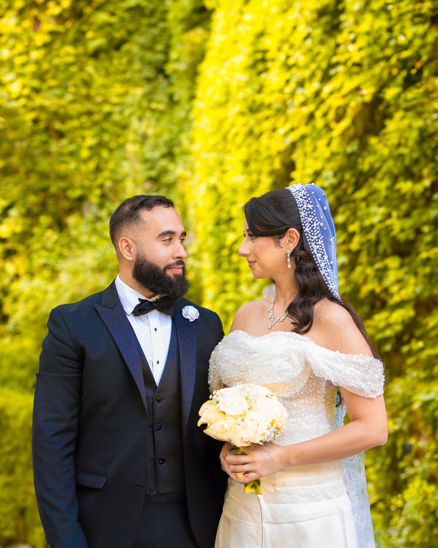 Cylia and Redouane’s wedding album tells a heartfelt story of love, faith, and commitment. From the emotional exchange of vows to the joyous