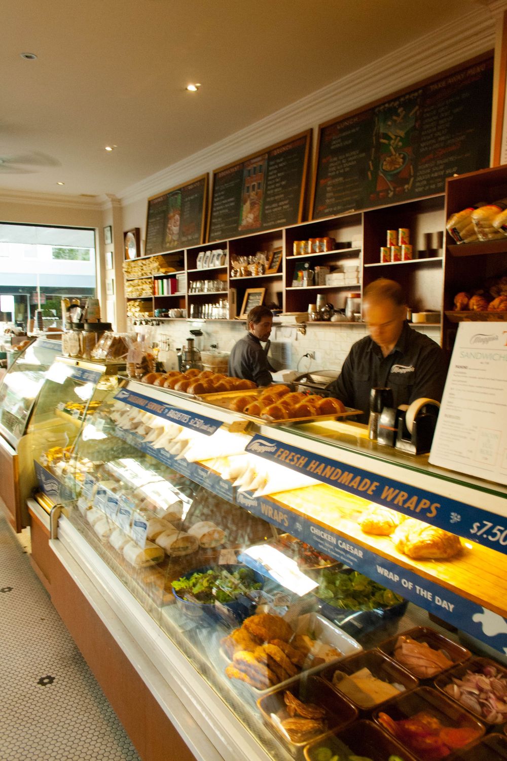 maggios cafe