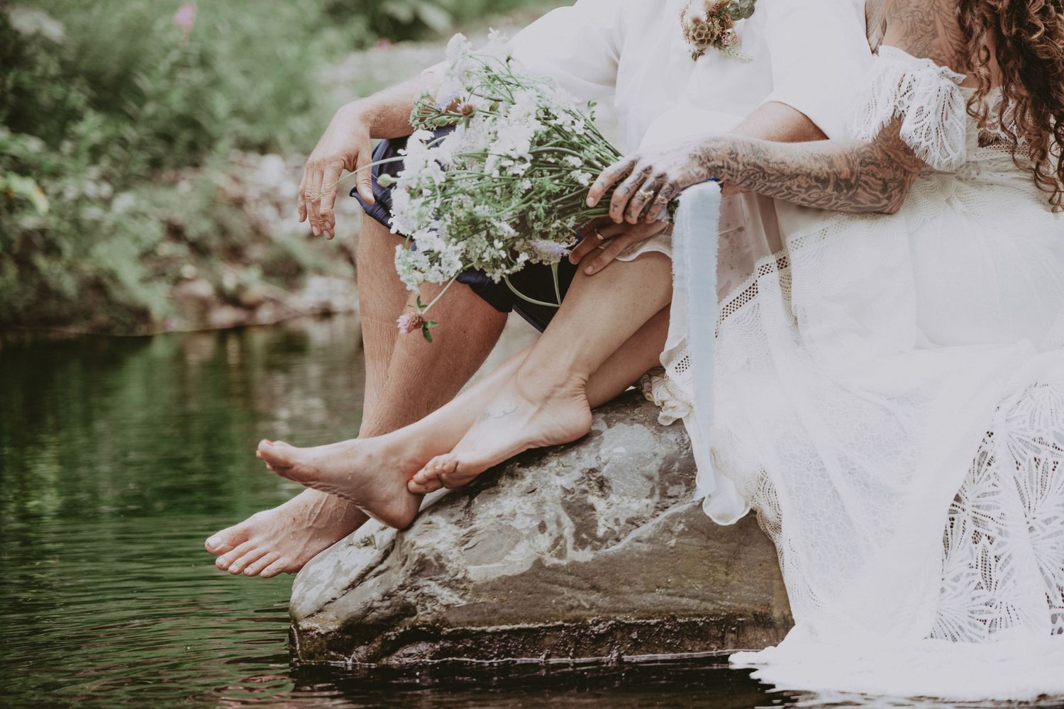 Elopement featured at Boyd Bison Ranch, Palmer Alaska