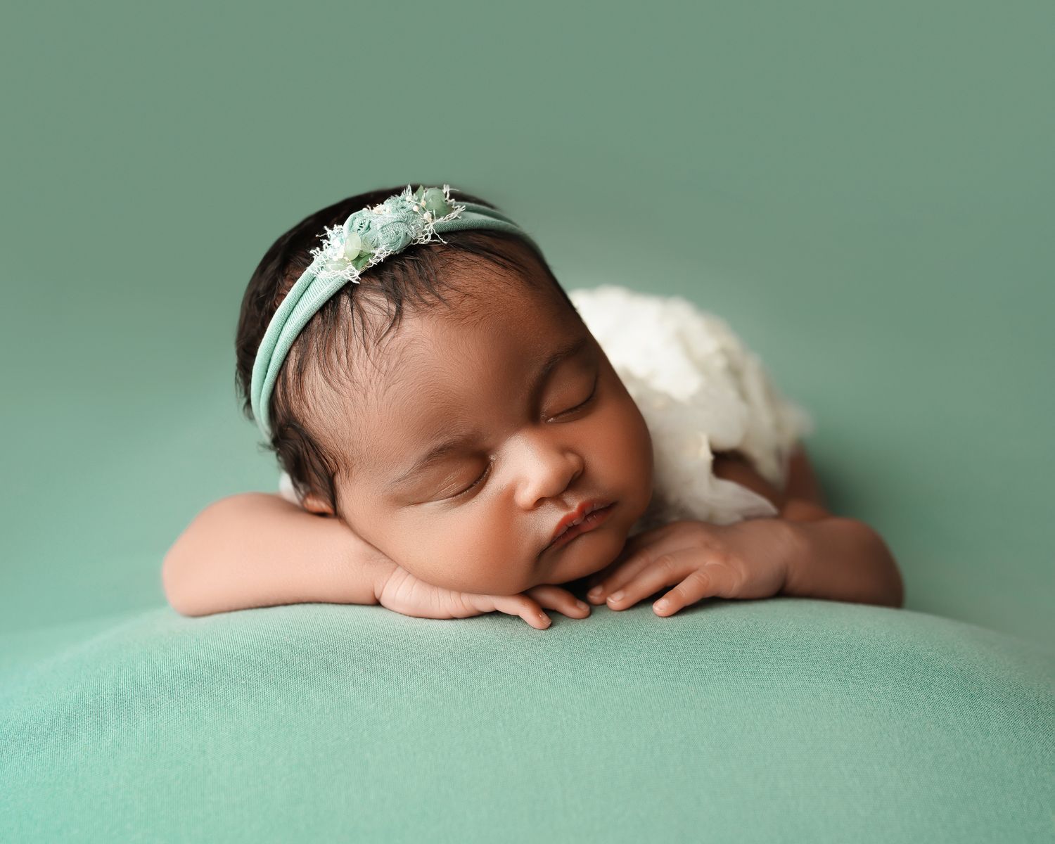 Newborn photography studio located in between Atlanta, Georgia and Birmingham, Alabama with full service photo studio.