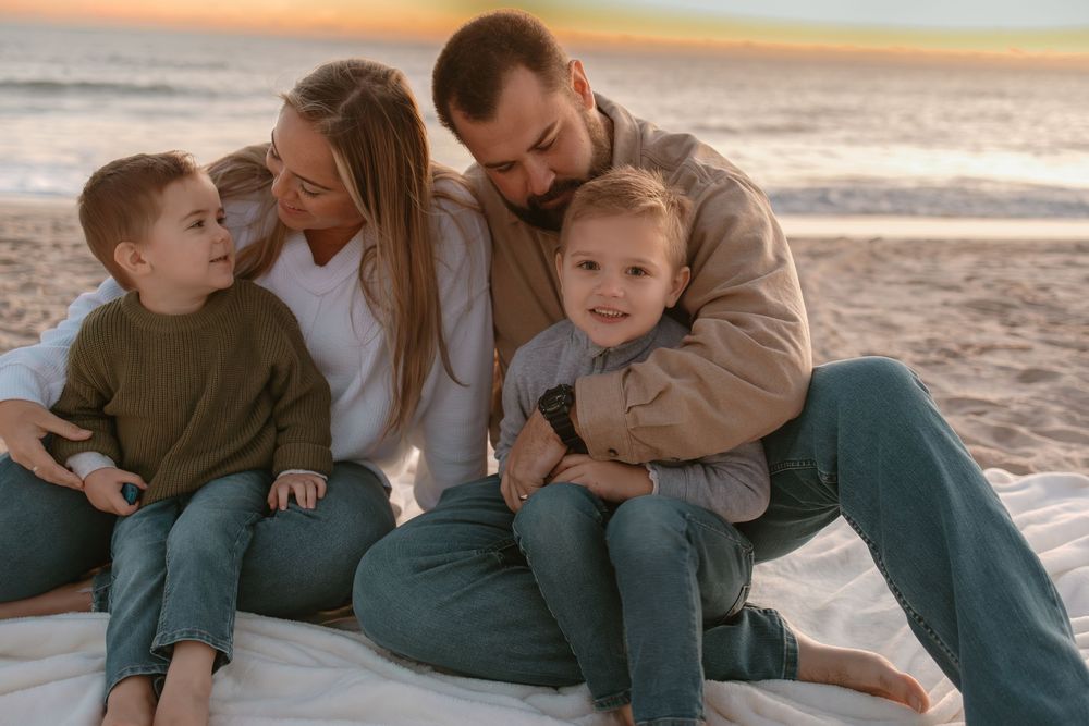 family, couples, documentary session, motherhood, sunrise,Satellite beach, cocoa beach, melbourne beach,