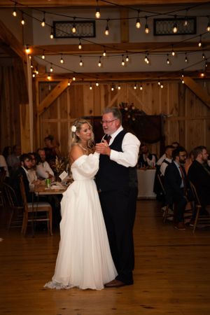 father daughter dance indoor wedding