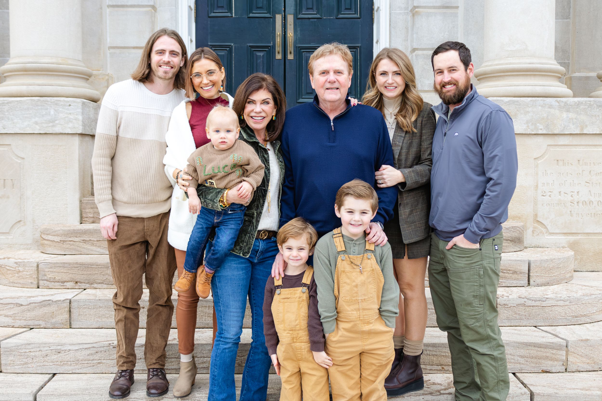 lifestyle family portrait photography nwa northwest arkansas fayetteville farmington springdale rogers bentonville bella vista senior newbor