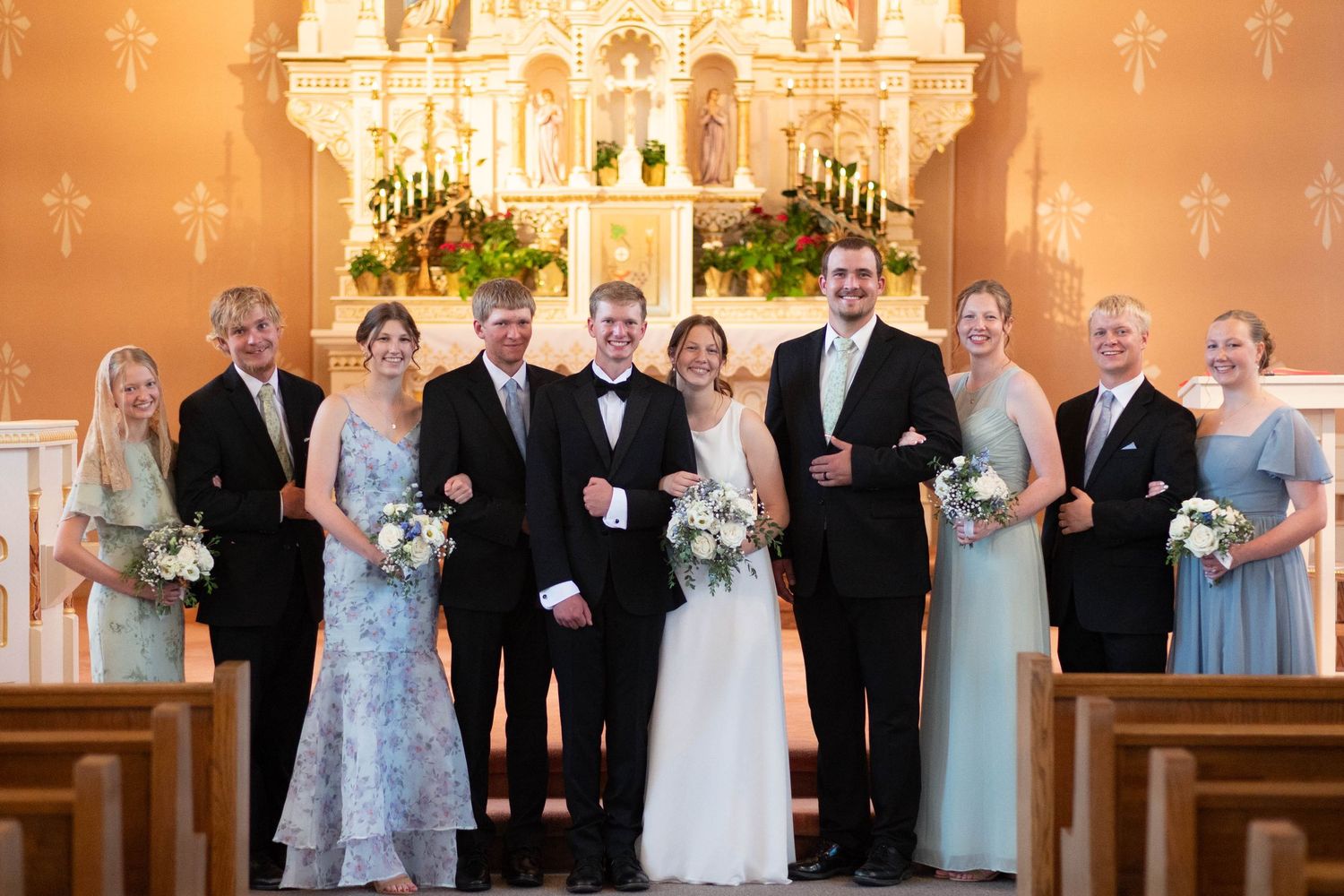 Wedding group photo, wedding photographer, St. Charles, Illinois, Edwardsville, St. Louis, Catholic Church, Sacrament, bridal party