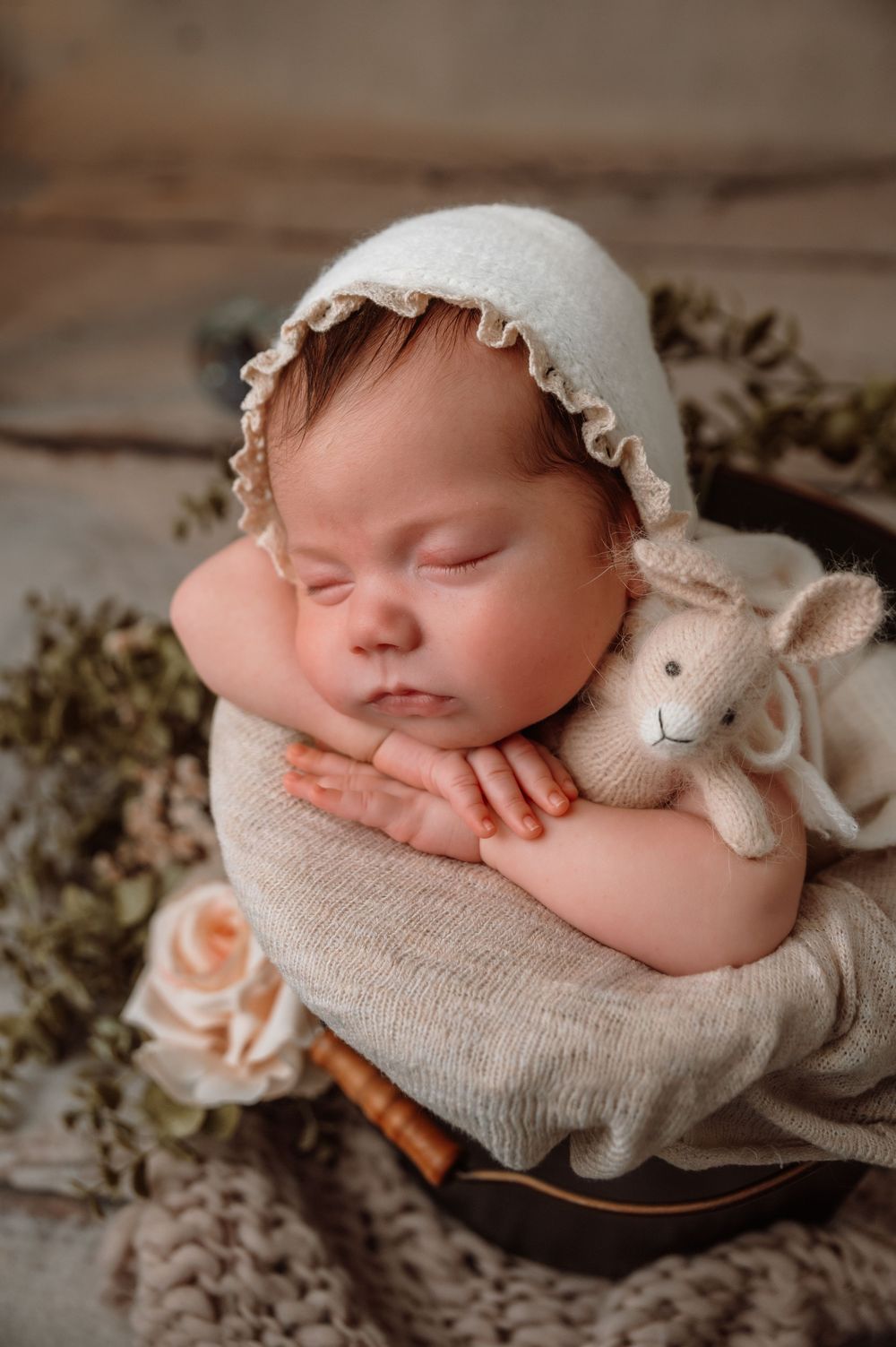 Ashley Dawn Photography St. Louis newborn Photographer family photography st. charles, mo posed newborn photos