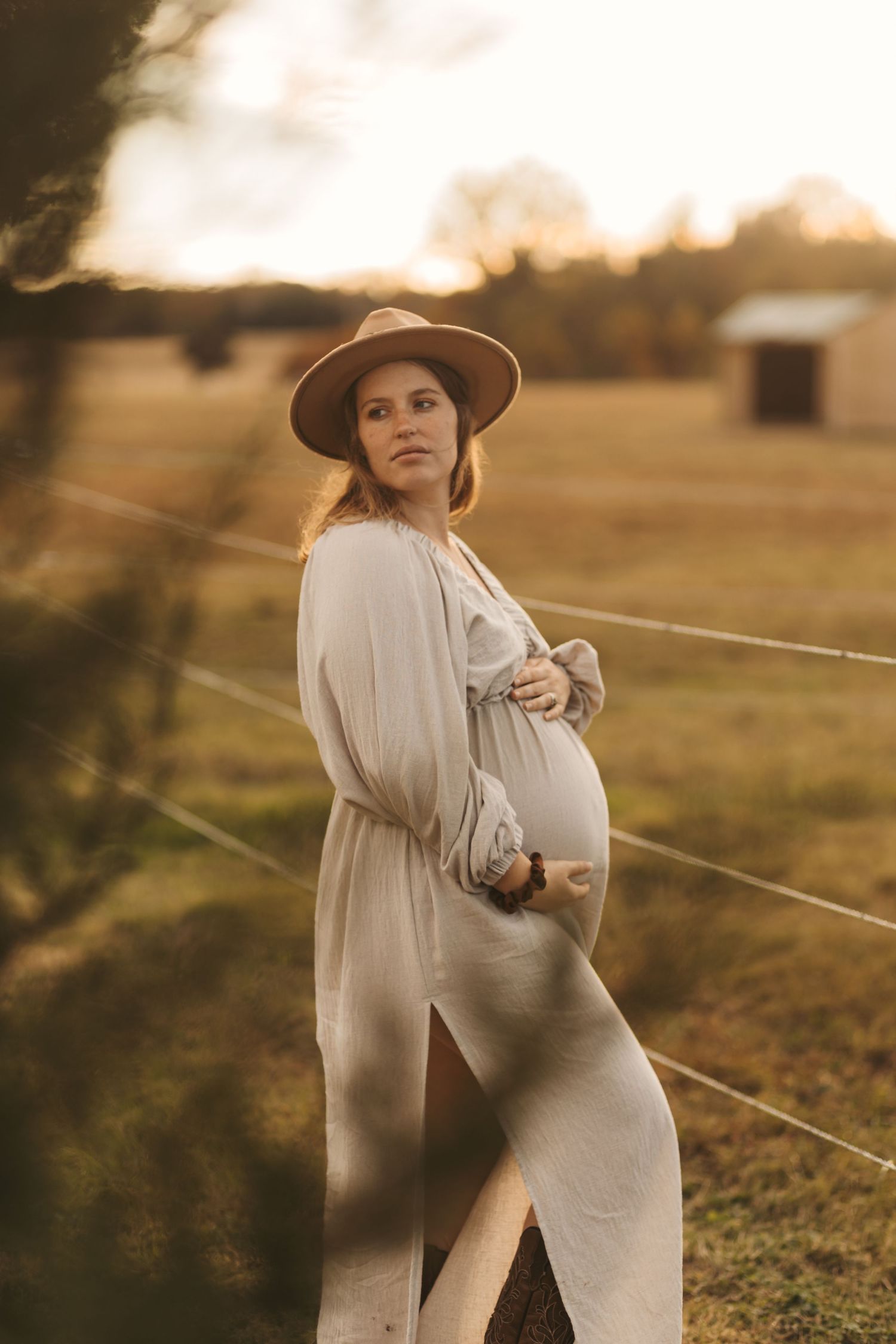 Maternity photographer in Southern Maryland