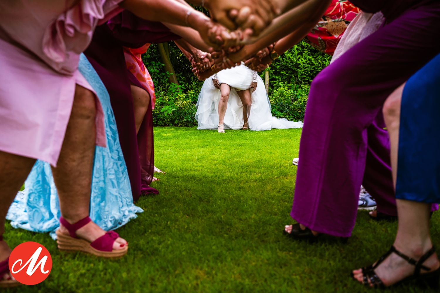 Bekroonde huwelijksfoto van Bart Boodts Photography, onderscheiden bij Masters of Wedding Photography