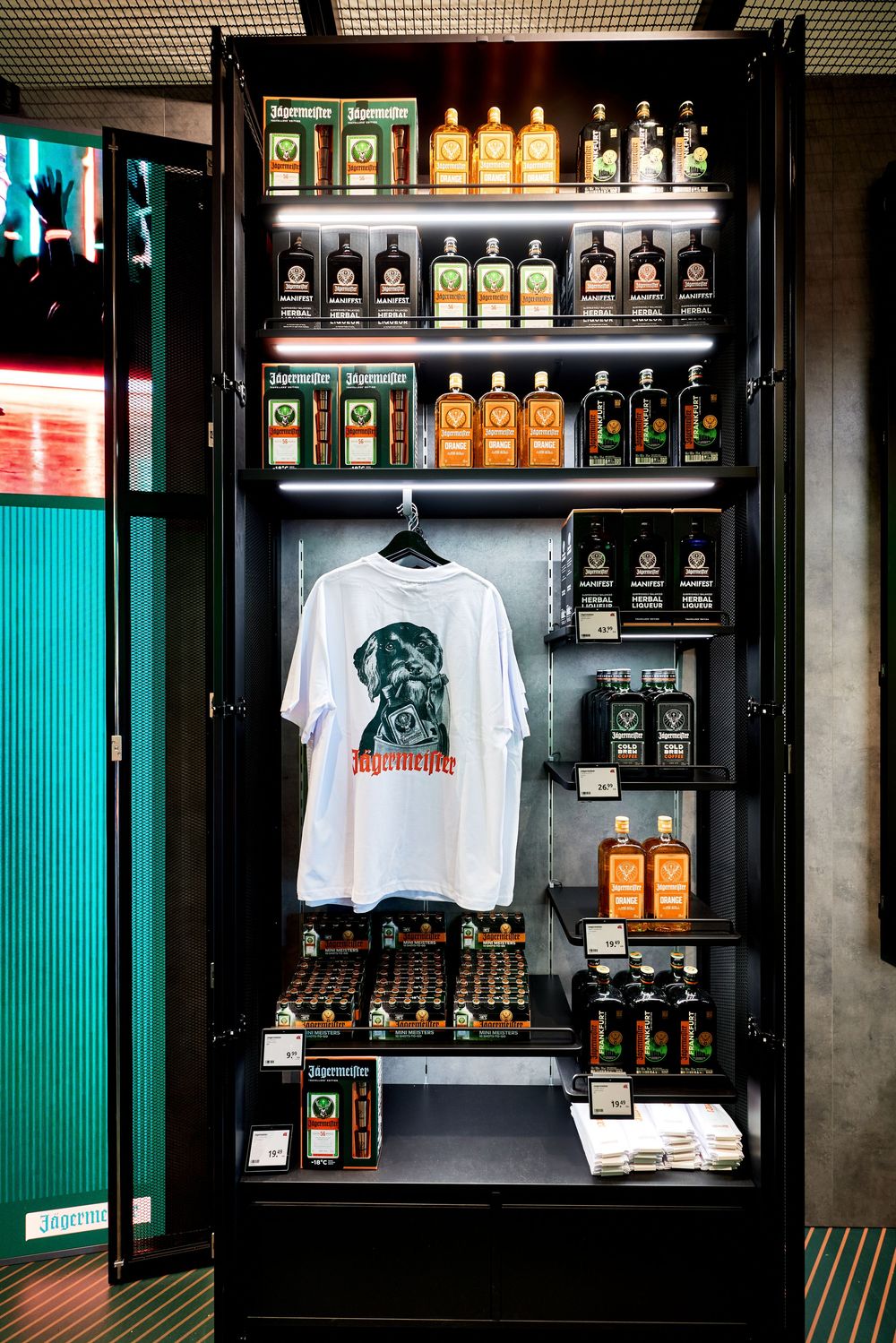 Jägermeister Jägerland Travel Retail activation at Frankfurt Airport Terminal 3 photographed by Adam Bertalan