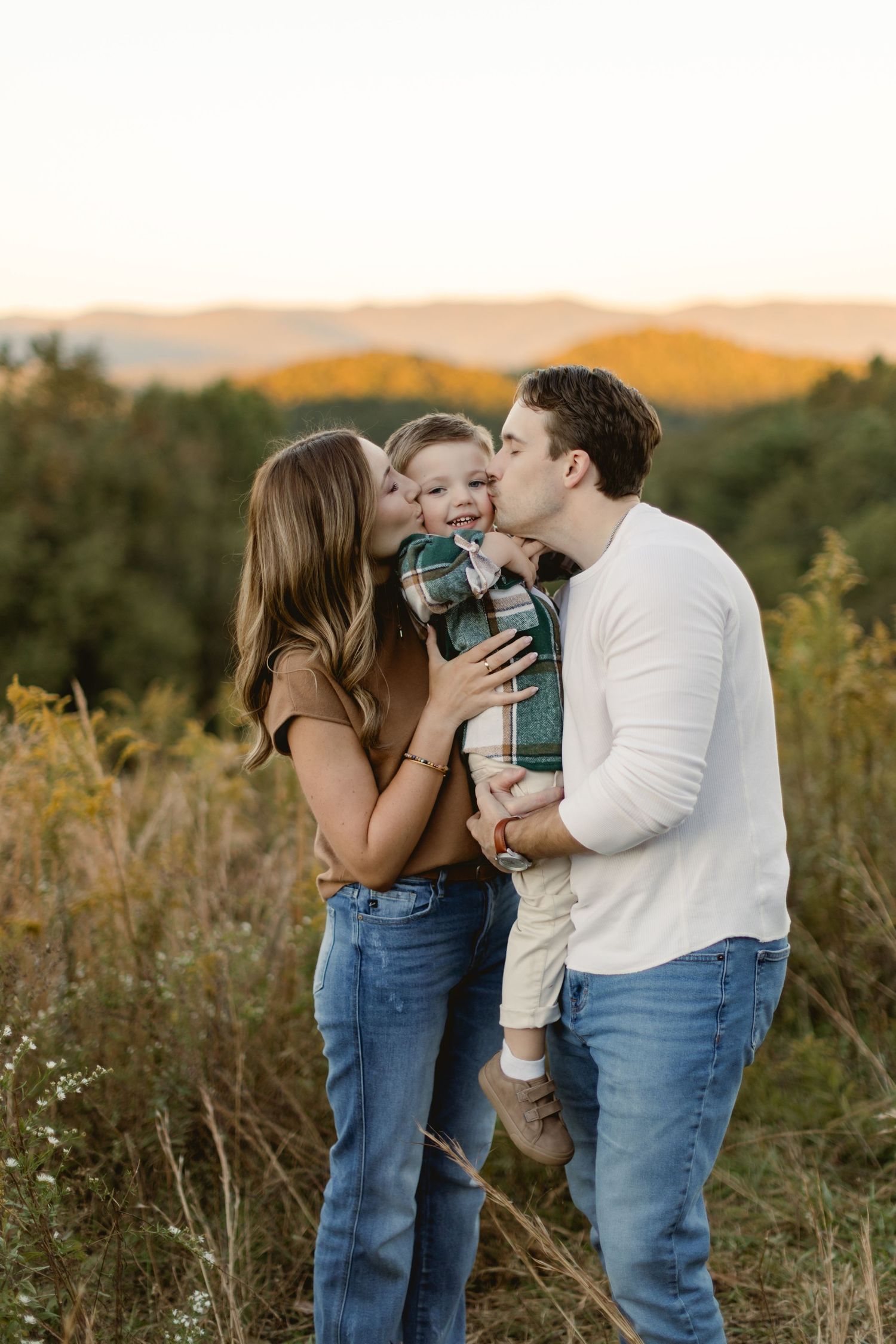 Family photos in the North Georgia mountains.