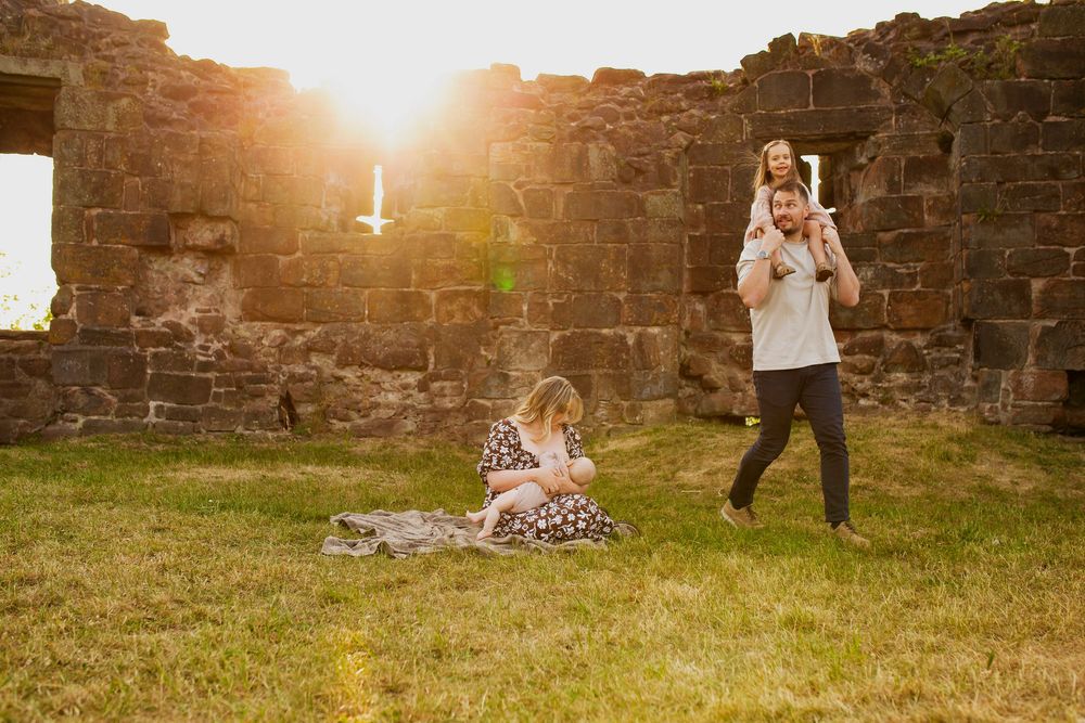 breastfeeding portrait by little wonderland photography widnes cheshire