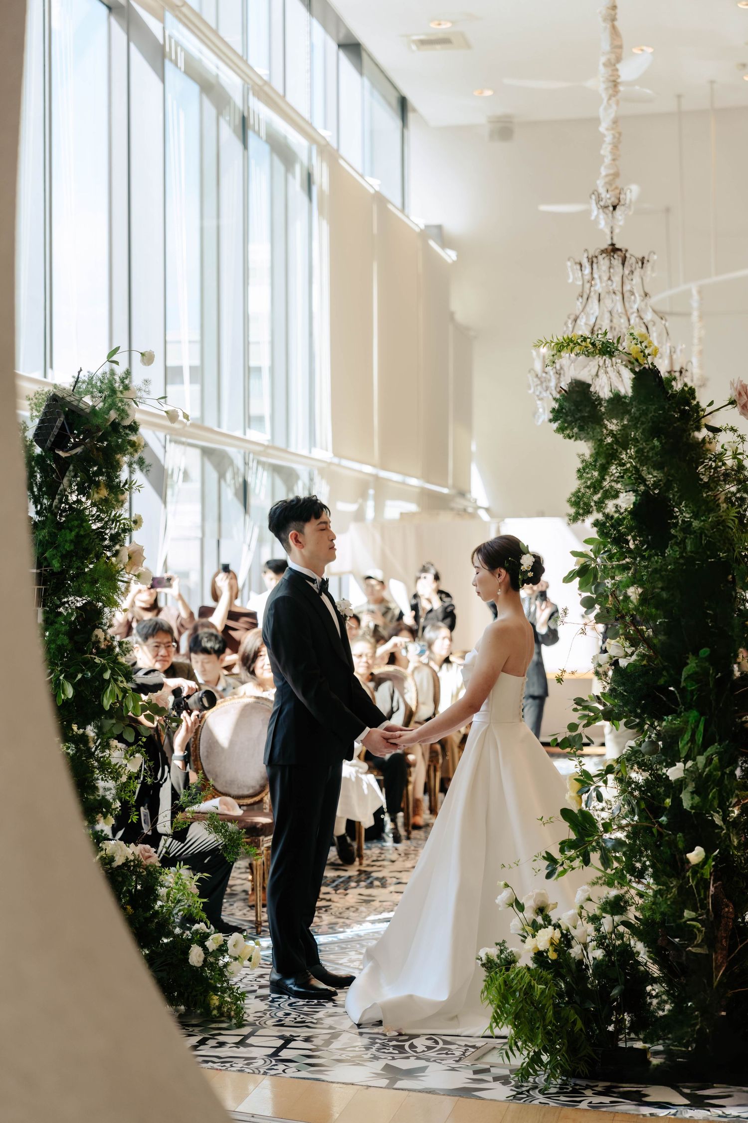 渴望影像｜專業經營的台灣婚禮攝影團隊，服務高雄、台南、台中、台北、新北及全台新人，擅長美式戶外婚禮、證婚儀式與自然時尚婚禮紀實，以明亮自然的光感、細膩構圖與真實情感，完整記錄婚禮準備、儀式與宴會中的每個動人時刻，並提供紐西蘭海外婚禮、海外婚紗與旅拍服務。